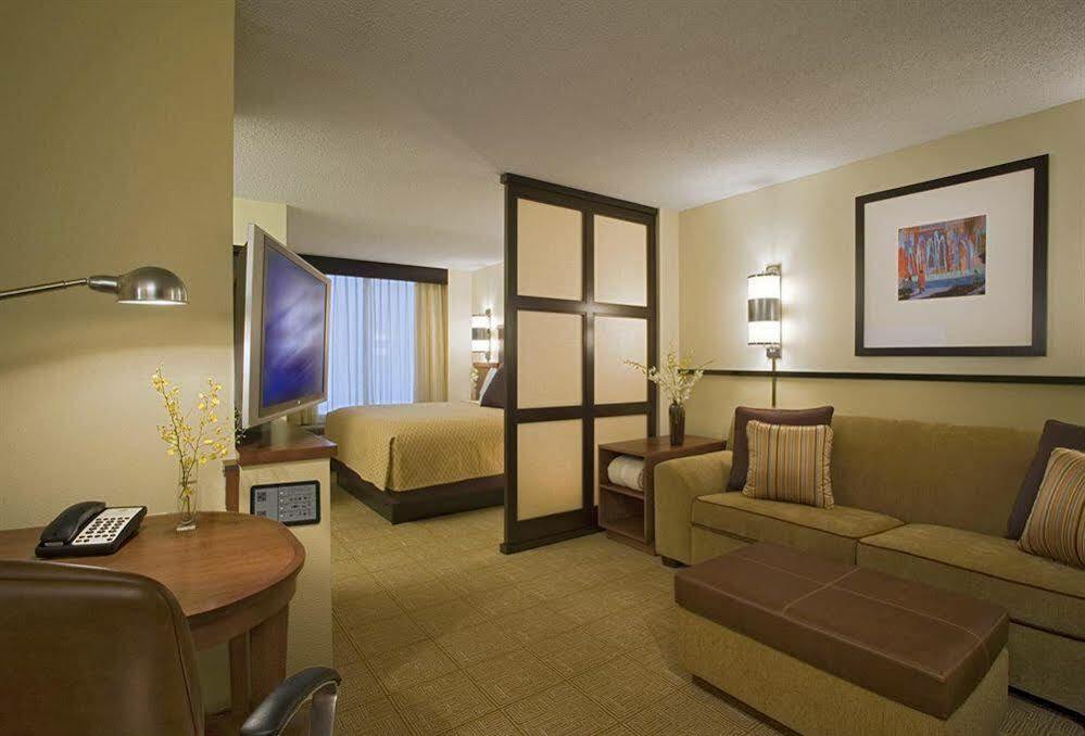 Hyatt Place Albuquerque Uptown Esterno foto